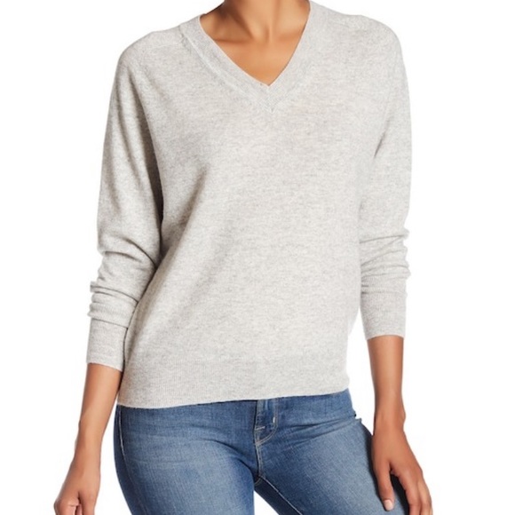 Vince Sweaters - Vince • Cashmere V Neck Sweater